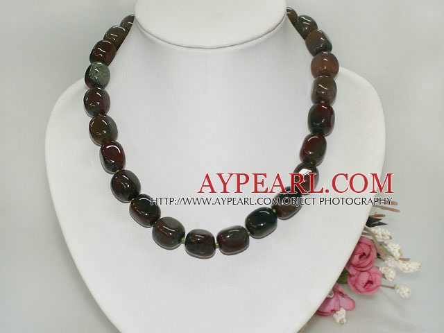 chunky style India agate necklace with moonlight clasp