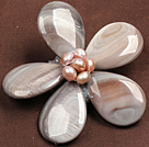 luonnollisen värin Biwa helmi sudenkorento muoto rintakoru kanssa tekojalokivi