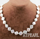 Unregelmäßige Form White Pearl Halskette mit Herz-Toggle Verschluss
