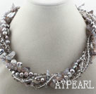 Assorted Gray Tänder Pearl Crystal och Gray Agate Twisted Halsband