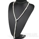 27,6 inches Y-formen naturvit pärla halsband med fjäril spänne