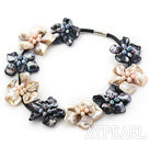 New Design Black and White Shell Flower Necklace