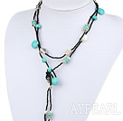 Turquoise Free Style et blanc perle d'eau douce collier style long