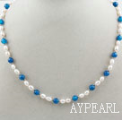 Einzelstrang Weiße Süßwasser-Zuchtperlen und runde blaue Achat Perlen Halskette
