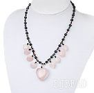 Black Pearl og rose quartze halssmykke med hummer låsen
