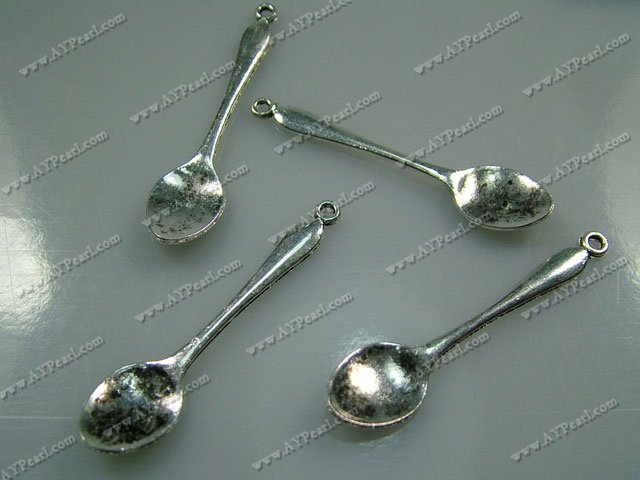 Alloy pendant / charm, 30mm spoon shape. Sold per pkg of 50.