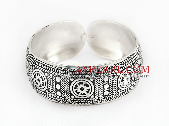 Classic Style Carved Geometric Patterns Bold Adjustable Metal Bangle Bracelet