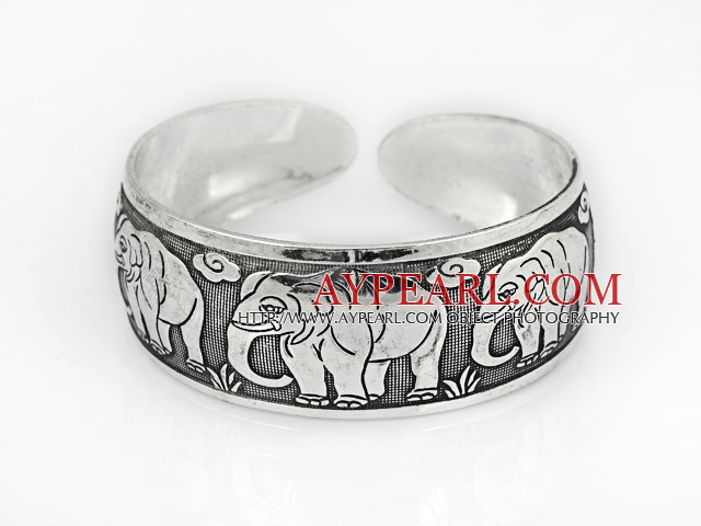 Classic Style Carved Elephant Pattern Adjustable Metal Bangle Bracelet