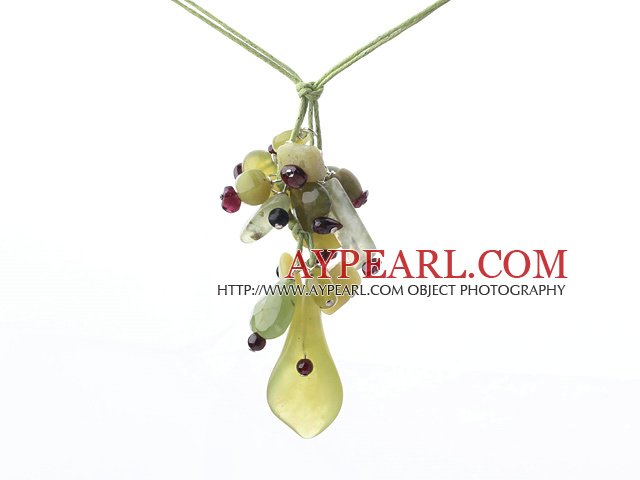 17.7 inches olive jade garnet pendant necklace