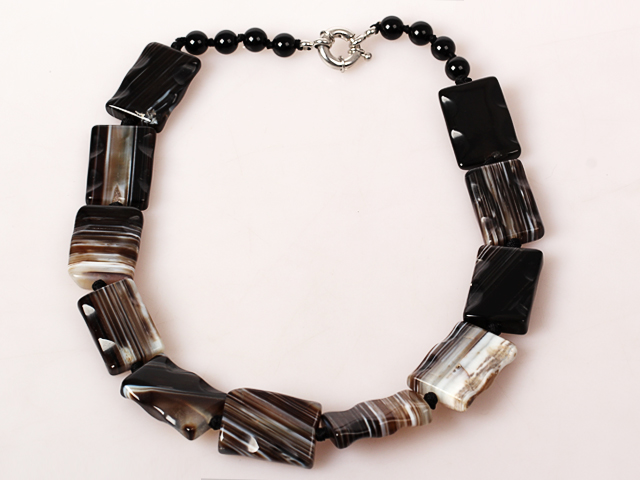 18.5 inches black agate necklace with moonlight clasp