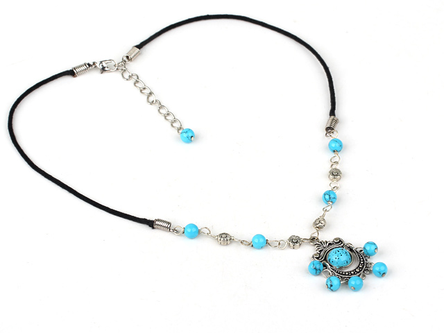 17.5 inches beautiful turquoise necklace with lobster clasp