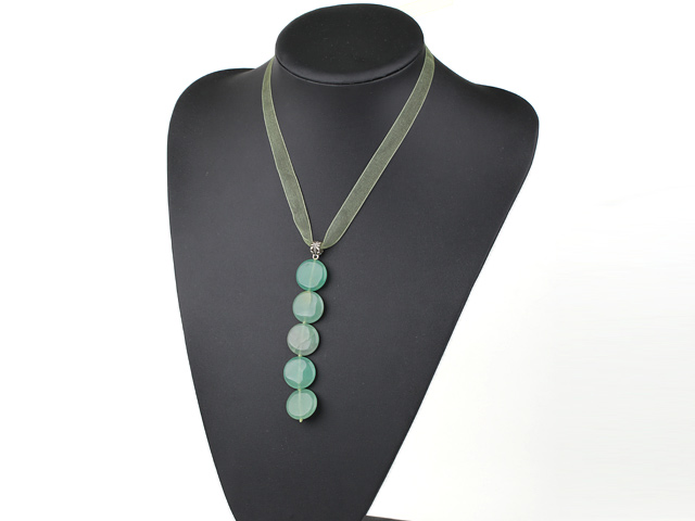 20mm simple aventurine necklace with green ribbon