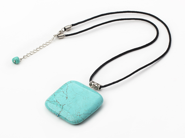 17.5 inches 43mm turquoise pendant necklace with lobster clasp