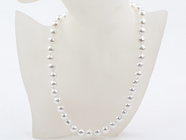 Clssic Design 10mm Faceted Round White Seashell Beaded Necklace