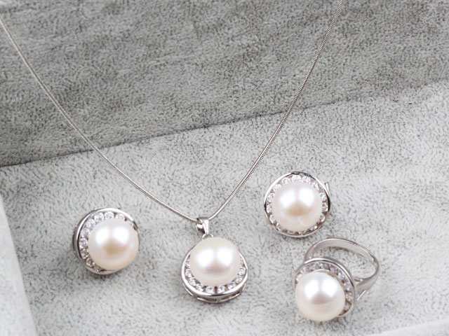 Natural White Freshwater Pearl Set (Pendant and Clip Earrings and Matched Ring)