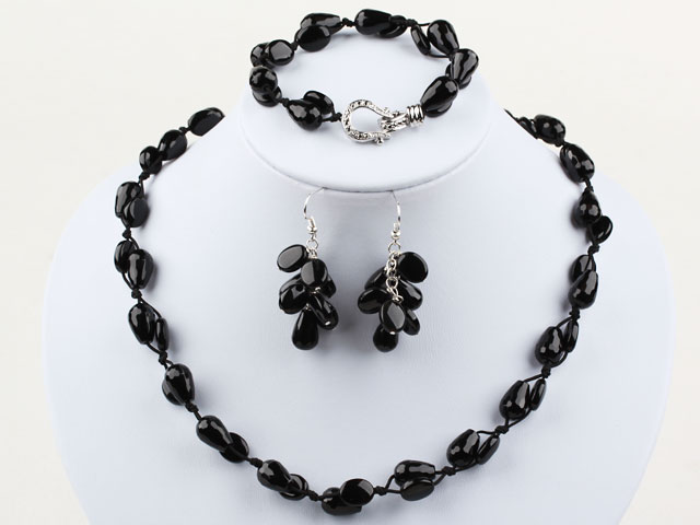 Assorted Faceted Drop and Oval Shape Black Agate Set (Necklace Bracelet and Matched Earrings)