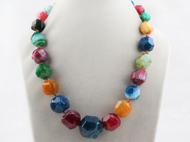 Chunky Style Incidence Angle Crystallized Multi Color Agate Graduated Necklace