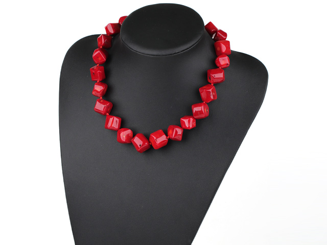 Fashion Chunky 10*15Mm Red Coral Beaded Strand Necklace With Lock Closure