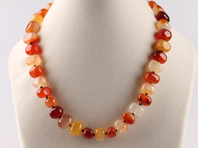 natural agate beaded necklace with moonlight clasp