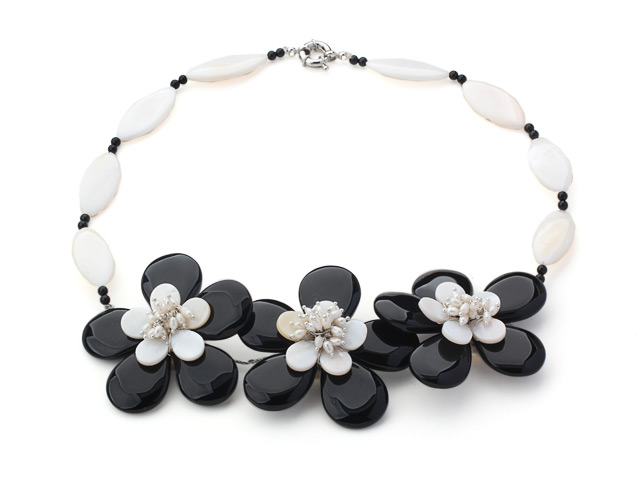 2013 Summer New Design Heart Shape White Shell and White Freshwater Pearl and Black Agate Flower Necklace