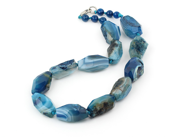 Chunky Style Incidence Angle Blue Agate Necklace ( The Stone May Not Be Complete )