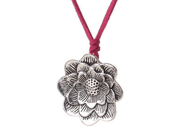 New Arrival Simple Long Style Tibet Silver Flower Pendant Necklace with Leather