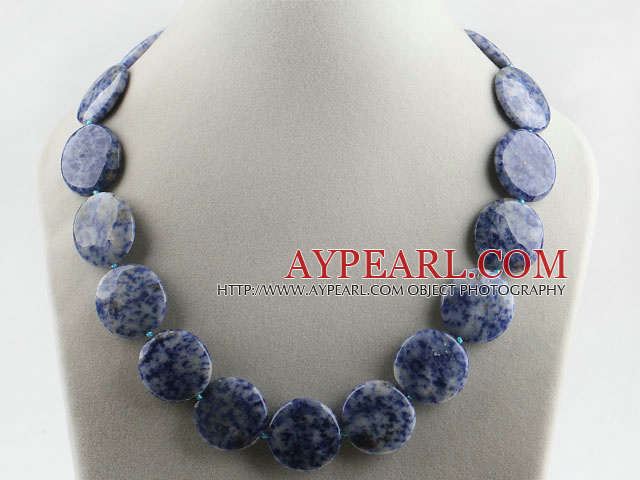 round shape 20*20mm Sodalite necklace with moonlight clasp