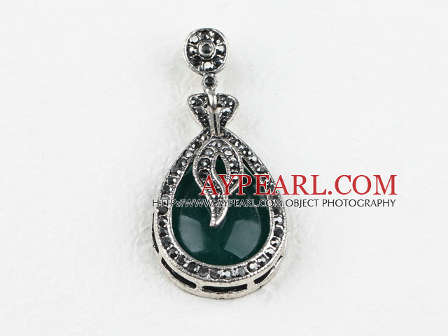 vintage style engraved alloy jewelry immitation dark green gemstone pendant 