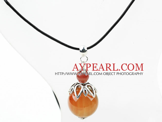 Classic Design Agate Pendant Necklace with Adjustable Chain