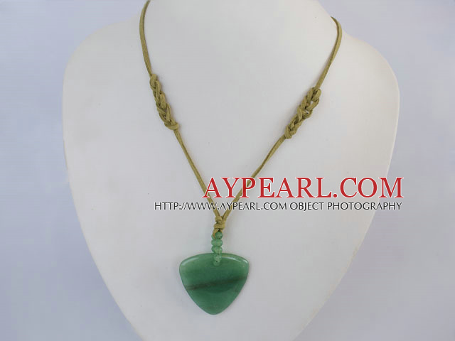 17.5 inches simple aventurine pendant necklace with lobster clasp