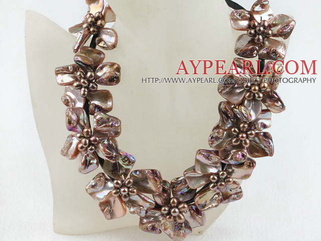 New Design Lihgt Brown Shell Flower Necklace
