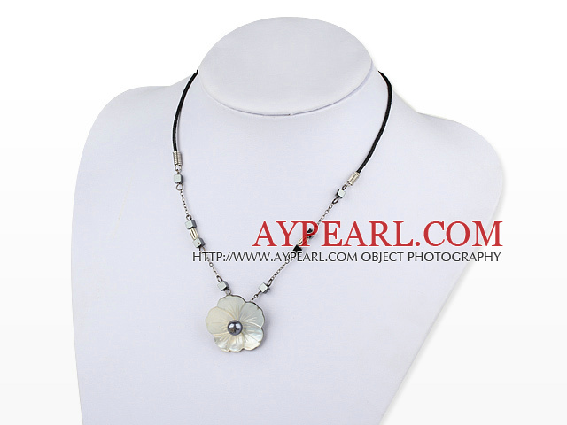 gem and black lip shell necklace with extendable chain