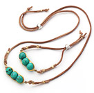 Grønn Series Wire Wrapped Turquoise Pea anheng satt med brunt skinn (halskjede og matchet armbånd)