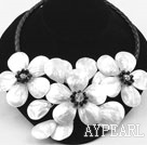 Big Style White Shell Blume Halskette mit schwarzem Kunstleder Cord