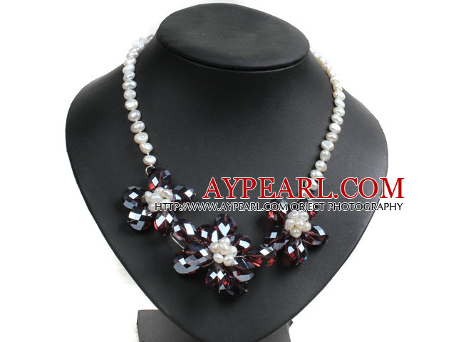 Gorgeous Party Style Natural White Freshwater Pearl Röd Brun Crystal Flower Bib Necklace