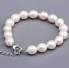Schöne 9-10mm Weißer Reis Form Süßwasser-Zuchtperlen Perlen -Armband mit Herz-Haken