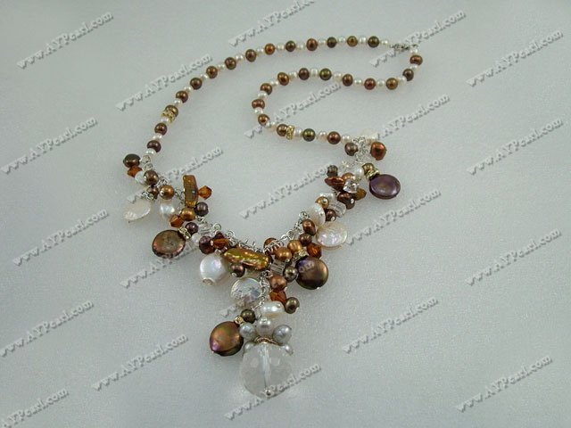 Pearl crystal necklace