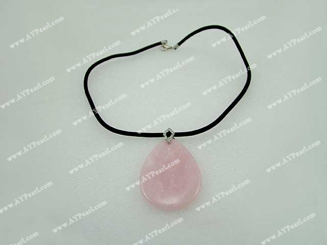 rose quartz pendant necklace