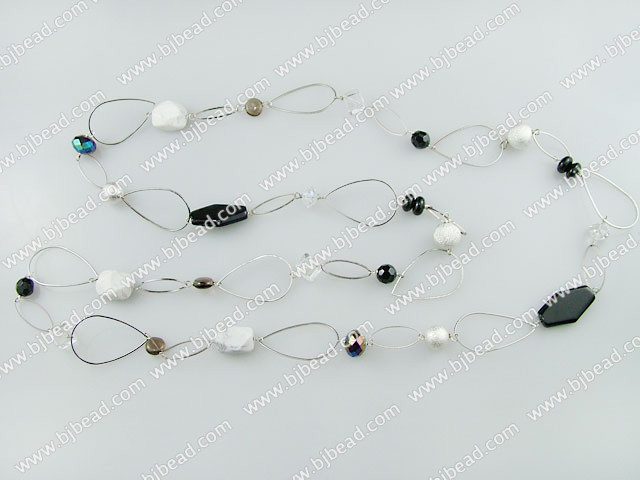 white crystal black agate necklace