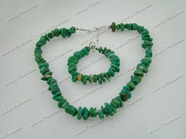 green stone set