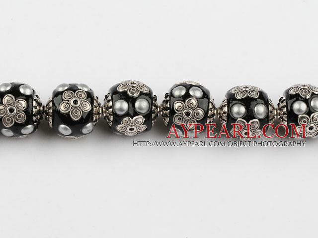 bali beads,18mm round ,black with copper core,Sold per 14.17-inch strand