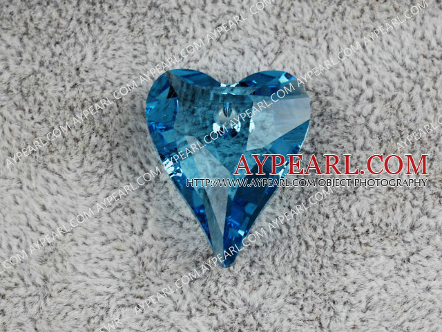 Austrain crystal pendants, sapphire blue, 27mm heart shape. Sold per pkg of 2.