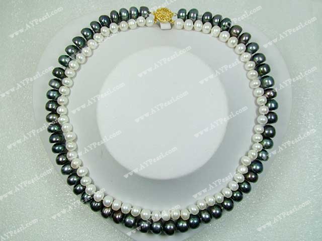 pearl necklace