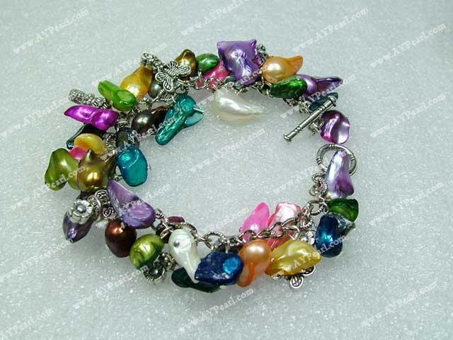 dyed pearl bracelet