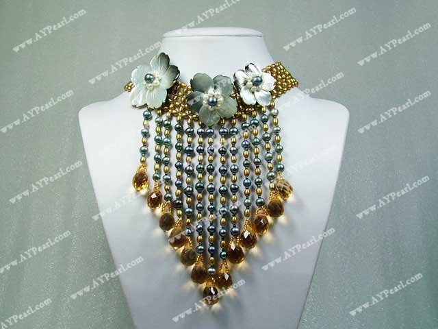 pearl crystal shell necklace