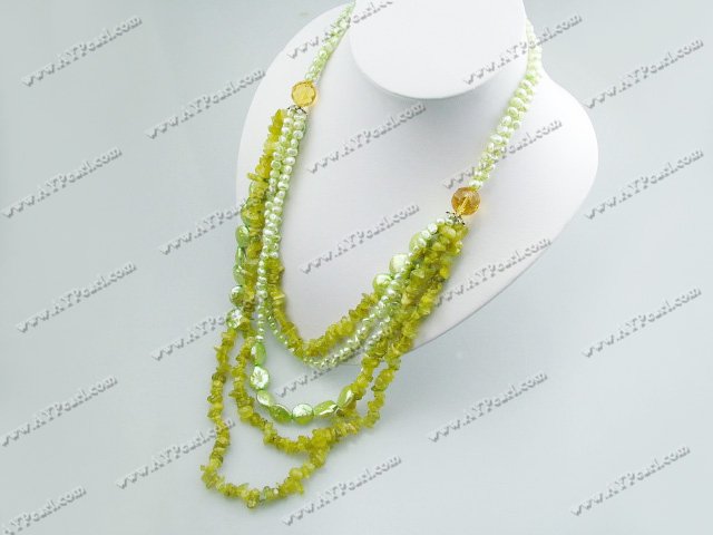 olive pearl necklace