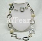 Wholesale Jewelry-pearl shell crystal necklace