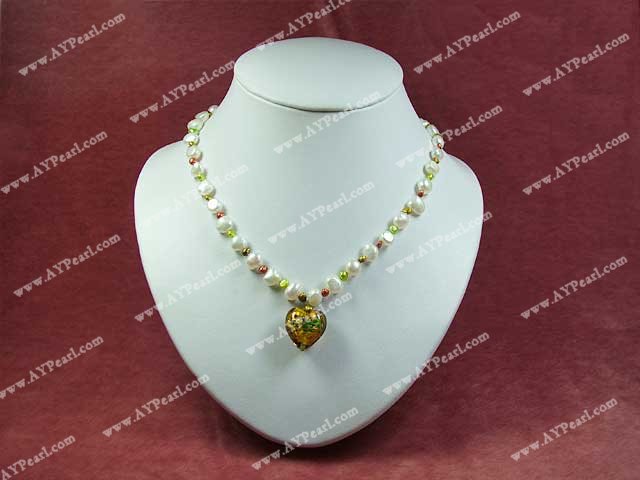 pearl coloured glaze neckalce