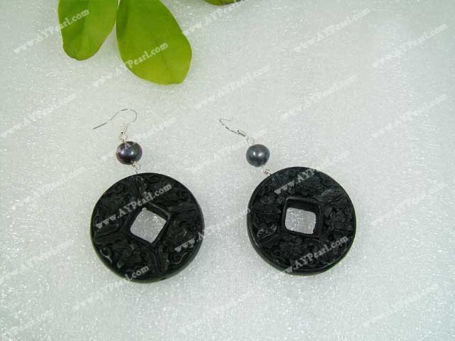 carved lacquerware earring