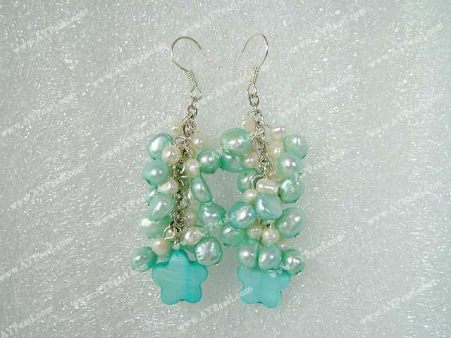 dyed pearl shell earring